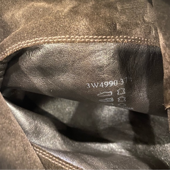 Authentic Prada Brown Suede Flat Knee-High Boots - Picture 5 of 8
